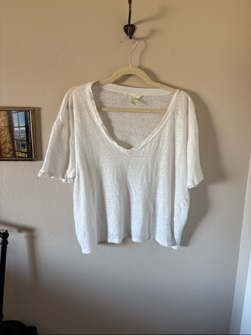 Relaxed V-Neck White Women's Top